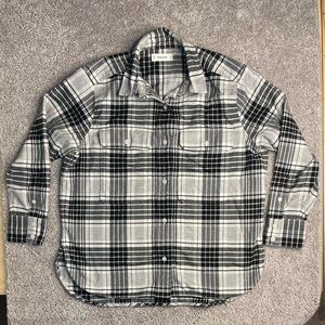 Everlane Men’s Plaid Button Up Brushed Flannel Shirt Size Medium Flap Pockets
